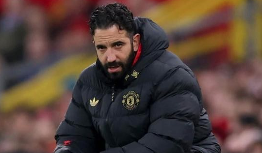 曼联官宣解雇主帅阿莫林 达伦·弗莱彻出任临时主帅