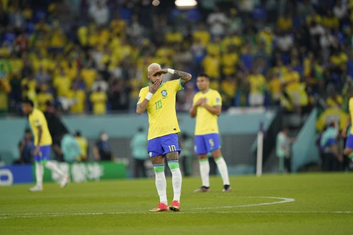 内马尔三届世界杯均破门 据巴西队史记录仅差一球