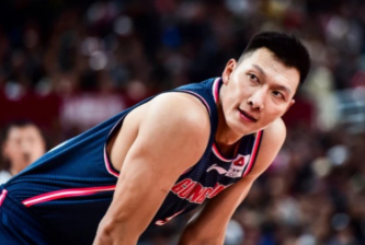 易建联什么时候签约的湖人？在NBA打了多少个赛季