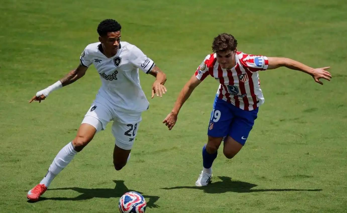 阿尔瓦雷斯生涯首度赛季无冠 出战57场制造37球