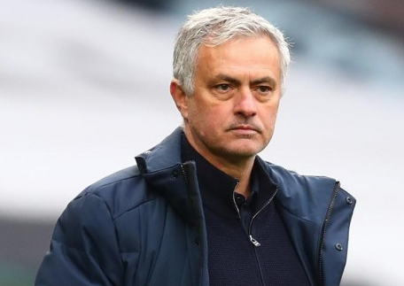 穆里尼奥重回曼联是真的吗 时隔25年再度执教本菲卡