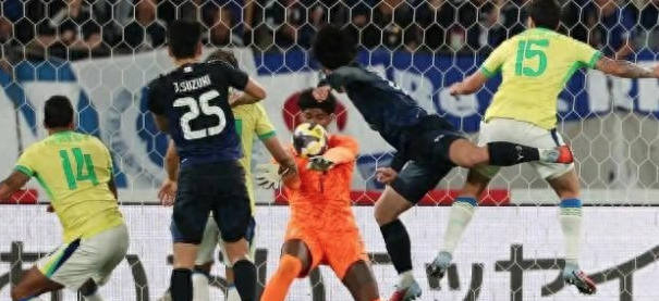 日本男足3-2逆转巴西 历史首胜巴西