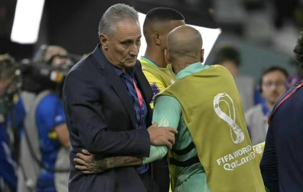 巴西足协：将在2023年1月确定蒂特继任者