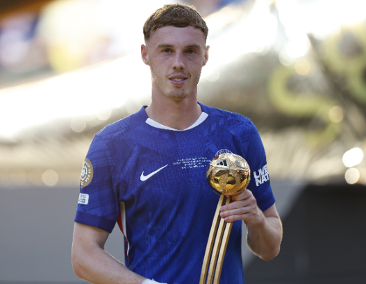 帕尔默世俱杯签名球衣拍出超2.7万镑天价，球衣成交纪录第二