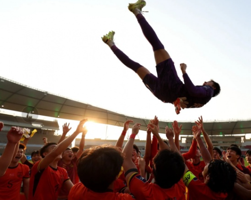 李昊：感谢球迷们的支持，胜利是团队成果，计划有变，继续向前！