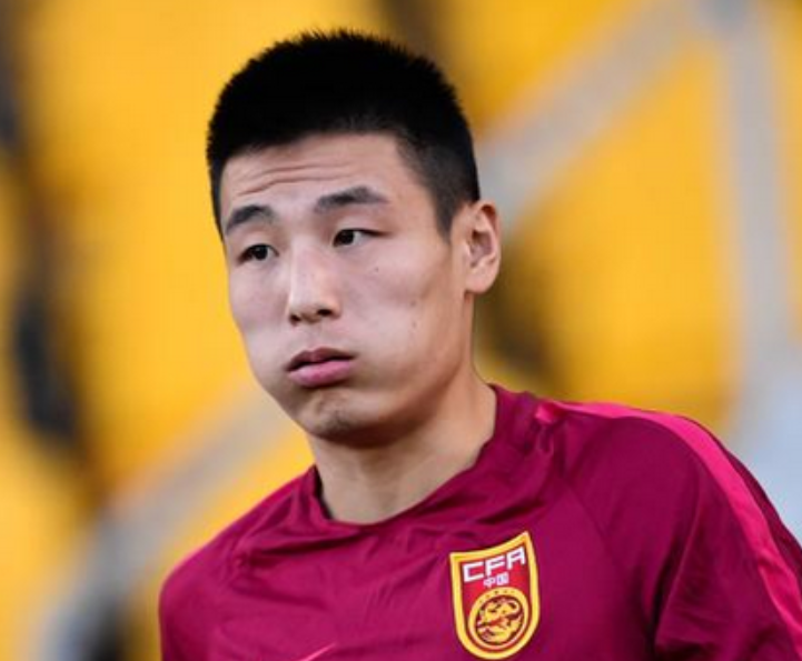 武磊快问快答：中超最难缠的对手是申花，最好的朋友是吴曦