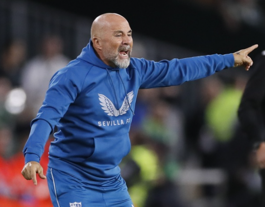 17岁的亚马尔让人想起内马尔，当年曾和巴萨帅位擦肩而过