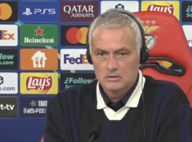 穆帅：不想把塔利斯卡红牌当借口，我们欧联杯表现不错