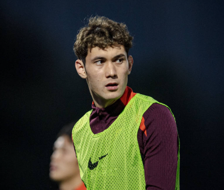 蓉城支付超1600万转会费签下拜合拉木与贺一然，2人均签3年