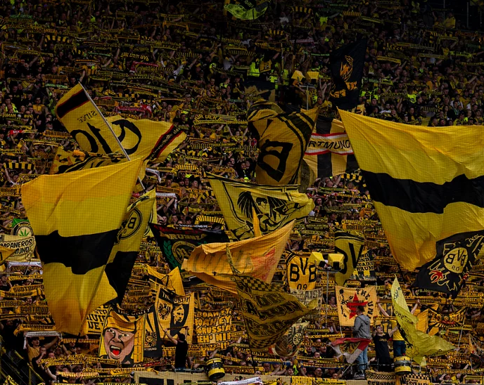 德甲前瞻：残阵多特主场迎战门兴，主场不败金身遭遇客场龙挑战