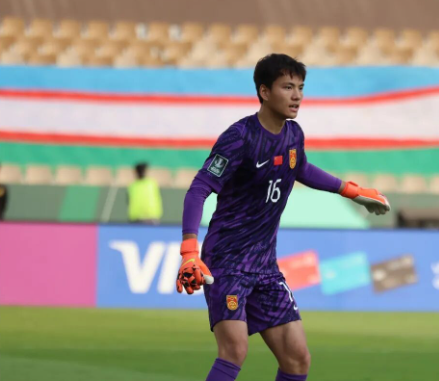 前曼城门将卡森点赞李昊：他让我印象深刻，一定会有光明的未来