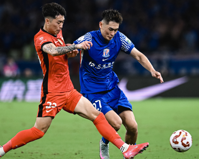 足球报谈上海德比：申花需胜利提升士气，伤病影响是最大变量