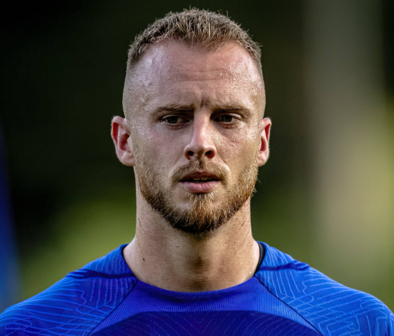 德天空：滕哈赫同意引进弗莱肯，球员今天接受勒沃库森体检