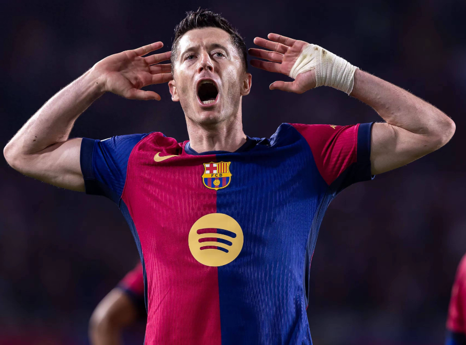 罗马诺：尤文尚未给莱万提供报价，杰克逊对到意甲踢球持开放态度