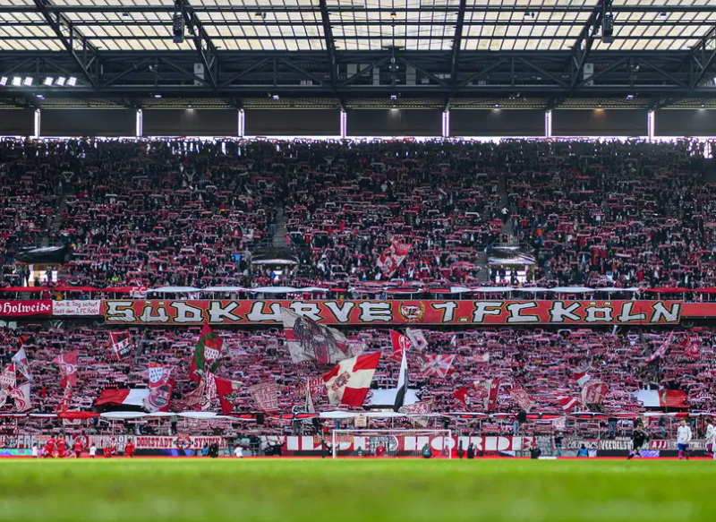 三大联赛今夜激战：保级厮杀与黑马之争，3场方向对2场不过分吧