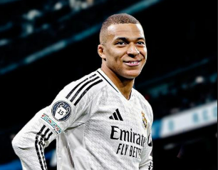 西甲自然年进球榜：梅西、C罗占据前5，姆巴佩今年进39球第6