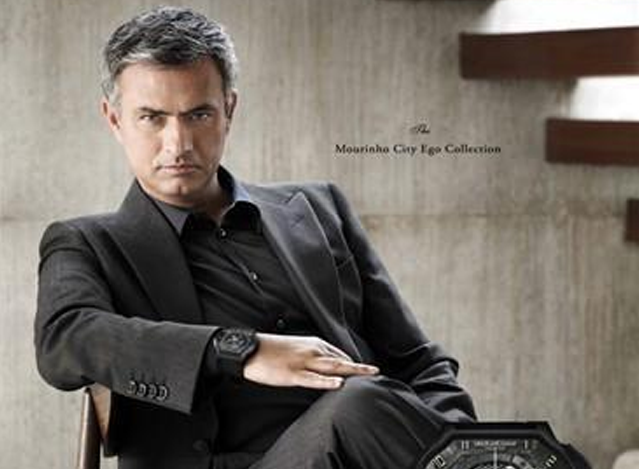 穆里尼奥赛后吃到直红,全队无人参加发布会