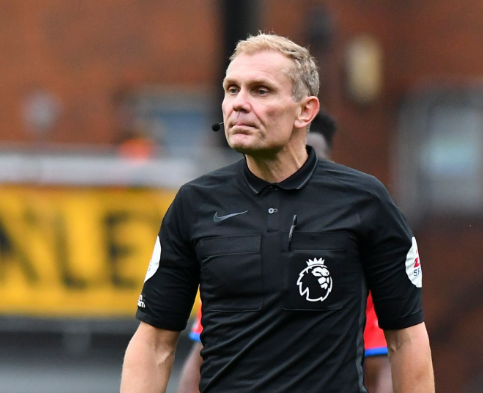 前裁判：如果看VAR用时太久，通常是在盘算怎么解释推翻原判罚