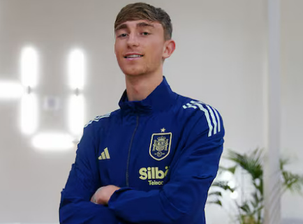 皇马敲定6000万欧引进怀森交易，将签约至2031年