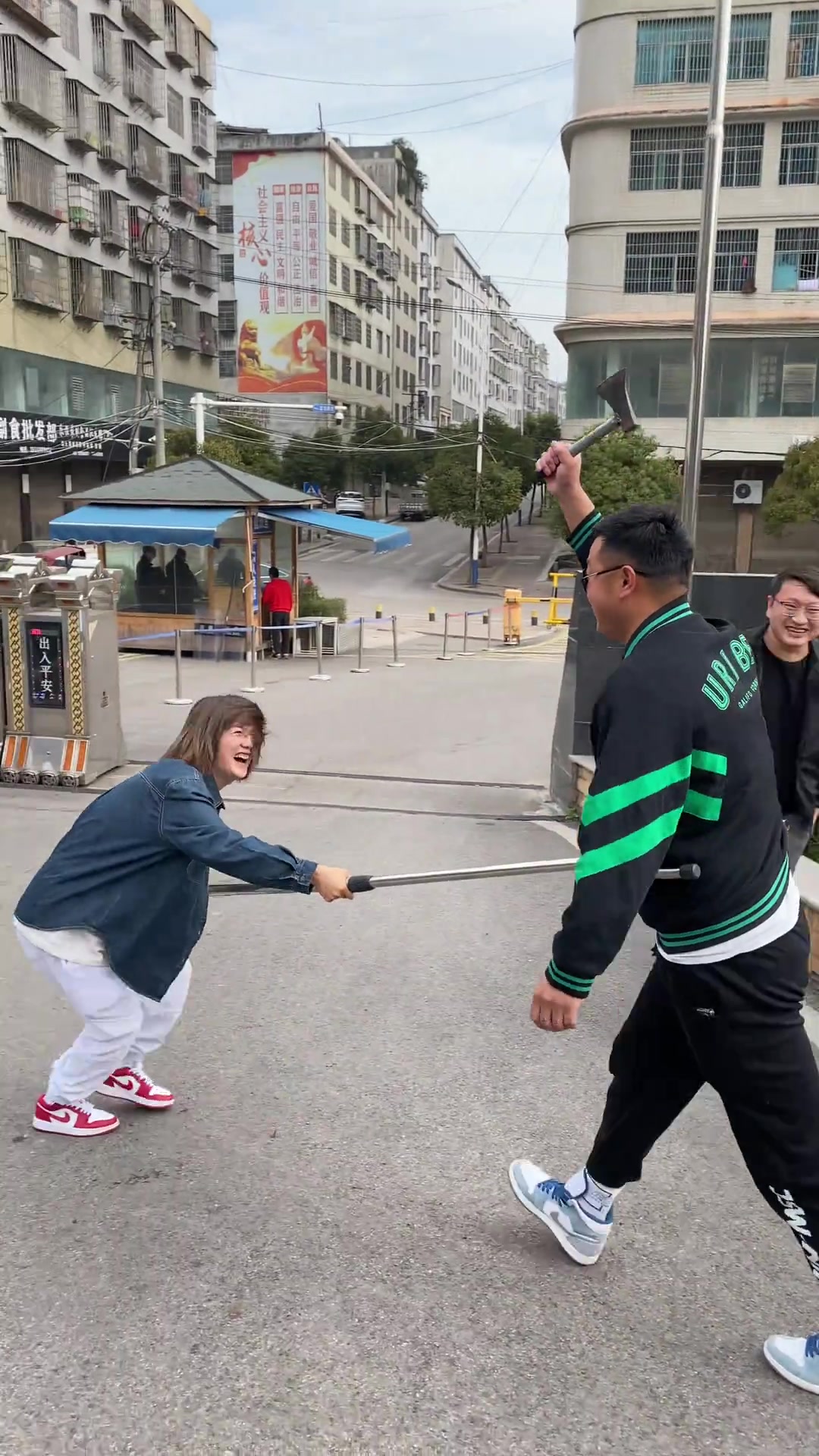 全场高强度对抗一触即发