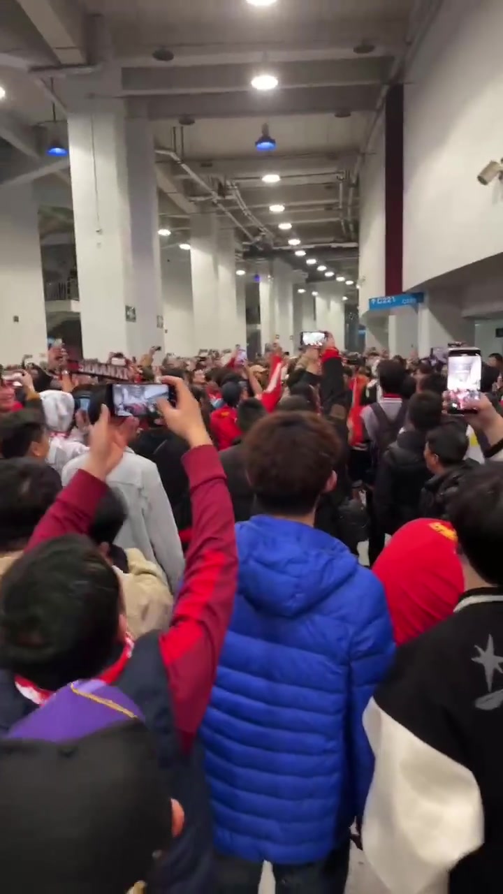 新加坡足球队备战世界杯预选赛新任主帅公布集训名单