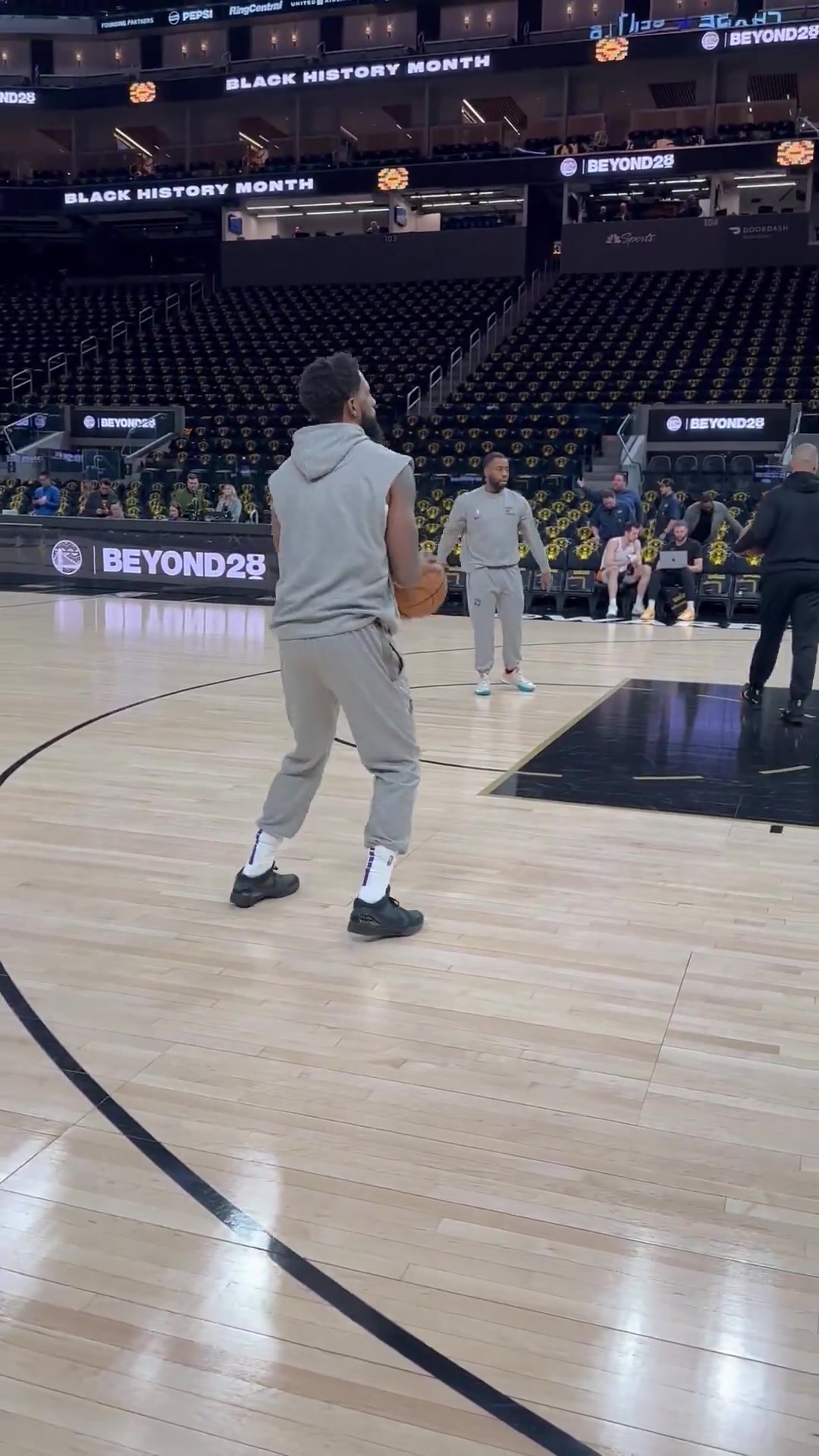 太阳新援罗伊斯-奥尼尔&罗迪赛前热身，今日都将代表新东家出战-24VS直播